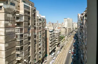 Apartment - 3 Bedrooms - 2 Bathrooms for sale in Al Fath St. - Fleming - Hay Sharq - Alexandria