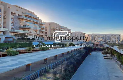 Apartment - 4 Bedrooms - 3 Bathrooms for sale in Mountain View iCity - 5th Settlement Compounds - The 5th Settlement - New Cairo City - Cairo