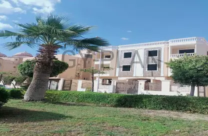 Apartment - 3 Bedrooms - 3 Bathrooms for sale in Waslet Dahshur Road - Green Belt - 6 October City - Giza