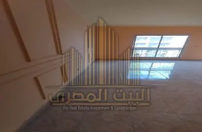 Apartment - 2 Bedrooms - 1 Bathroom for rent in El Rehab Extension - Al Rehab - New Cairo City - Cairo