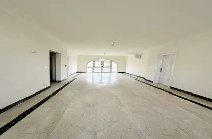 Villa - 4 Bedrooms - 4 Bathrooms for sale in Royal City - Sheikh Zayed Compounds - Sheikh Zayed City - Giza