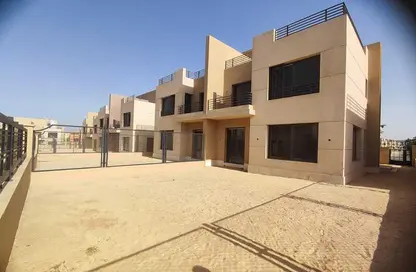 Townhouse - 3 Bedrooms - 3 Bathrooms for sale in Alma - 2nd District - Sheikh Zayed City - Giza