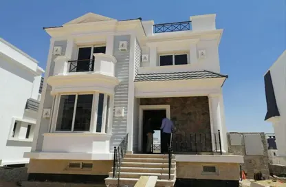 Townhouse - 4 Bedrooms - 4 Bathrooms for sale in Mountain View 4 - 6 October Compounds - 6 October City - Giza