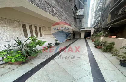 Apartment - 2 Bedrooms - 2 Bathrooms for sale in Almaza St. - Almazah - Heliopolis - Masr El Gedida - Cairo