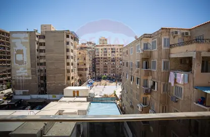 Apartment - 4 Bedrooms - 3 Bathrooms for sale in Khalil Mutran St. - Saba Basha - Hay Sharq - Alexandria