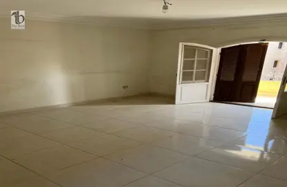 Apartment - 3 Bedrooms - 2 Bathrooms for rent in Al Shouyfat St. - District 1 - The 5th Settlement - New Cairo City - Cairo