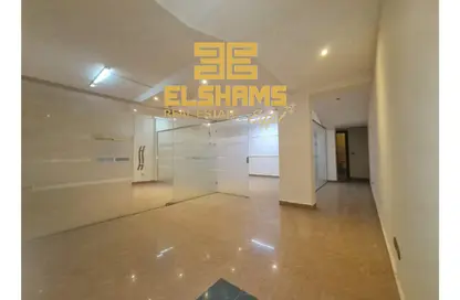 Duplex - 4 Bedrooms - 3 Bathrooms for rent in Ganoob El Acadimia - New Cairo City - Cairo