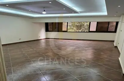 Apartment - 3 Bedrooms - 2 Bathrooms for sale in Cornish El Nile St. - Maadi - Hay El Maadi - Cairo