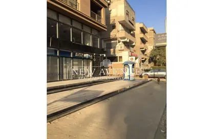 Retail - Studio - 1 Bathroom for sale in Street 9 - Hadayek El Maadi - Hay El Maadi - Cairo