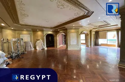 Apartment - 5 Bedrooms - 4 Bathrooms for sale in Sarayat Al Maadi - Hay El Maadi - Cairo