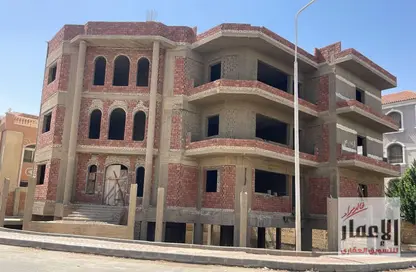 Villa - 7+ Bedrooms - 7+ Bathrooms for sale in West Somid Road - West Somid - 6 October City - Giza