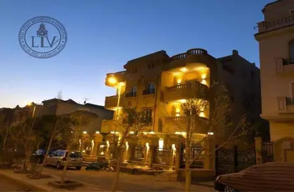 Villa for sale in Street 12 - District 5 - The 5th Settlement - New Cairo City - Cairo