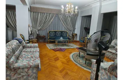 Apartment - 3 Bedrooms - 2 Bathrooms for sale in Al Hegaz St. - El Mahkama Square - Heliopolis - Masr El Gedida - Cairo