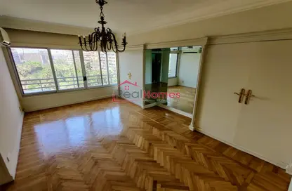 Apartment - 2 Bedrooms - 2 Bathrooms for rent in Hassan Sabri St. - Zamalek - Cairo