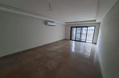 Apartment - 3 Bedrooms - 3 Bathrooms for rent in Zed Towers - Sheikh Zayed Compounds - Sheikh Zayed City - Giza