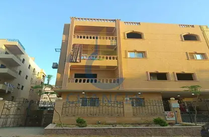 Apartment - 3 Bedrooms - 2 Bathrooms for sale in Gardenia Mall St. - The 1st Settlement - New Cairo City - Cairo