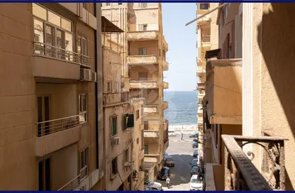 Apartment - 3 Bedrooms - 3 Bathrooms for sale in Shohdy Basha St. - Stanley - Hay Sharq - Alexandria