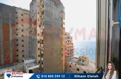 Apartment - 2 Bedrooms - 1 Bathroom for sale in Al Geish Road - El Mandara - Hay Than El Montazah - Alexandria