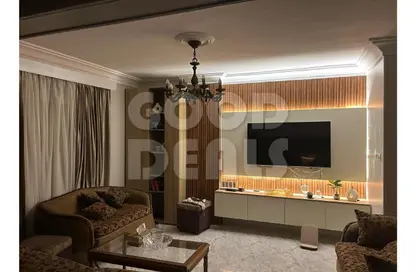 Apartment - 2 Bedrooms - 1 Bathroom for sale in Saqr Quraish St. - Sheraton Al Matar - El Nozha - Cairo