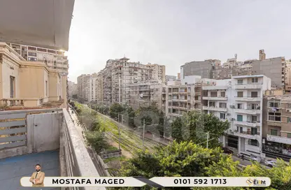 Apartment - 3 Bedrooms - 2 Bathrooms for sale in Ahmed Shawky St. - Bolkly - Hay Sharq - Alexandria