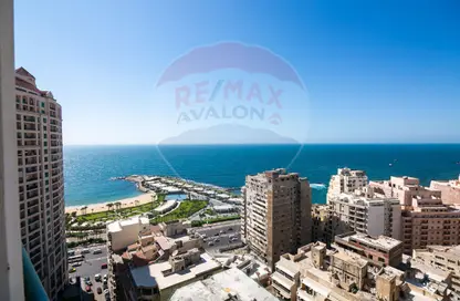 Apartment - 2 Bedrooms - 2 Bathrooms for rent in San Stefano Grand Plaza - San Stefano - Hay Sharq - Alexandria