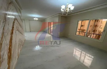 Apartment - 3 Bedrooms - 2 Bathrooms for rent in Mohamed Naguib Axis - Abou El Houl - New Cairo City - Cairo