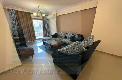 Apartment - 3 Bedrooms - 3 Bathrooms for rent in Smouha Square - Smouha - Hay Sharq - Alexandria