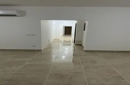 Apartment - 4 Bedrooms - 4 Bathrooms for rent in Fifth Square - The 5th Settlement - New Cairo City - Cairo