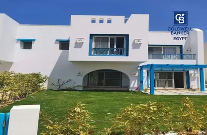 Chalet - 3 Bedrooms - 2 Bathrooms for sale in Mountain View - Ras Al Hekma - North Coast