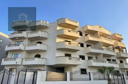 Apartment - 3 Bedrooms - 2 Bathrooms for sale in 1st Neighborhood - 2nd Area - Shorouk City - Cairo