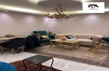 Apartment - 3 Bedrooms - 1 Bathroom for sale in Al Sayeda St. - El Sayeda Zainab - Cairo