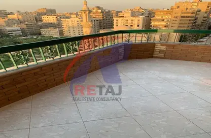 Apartment - 4 Bedrooms - 2 Bathrooms for sale in Dr Naguib Mahfouz St. - 8th Zone - Nasr City - Cairo