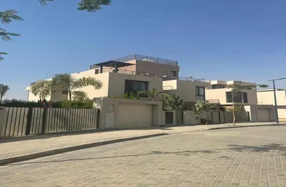 Villa - 5 Bedrooms - 4 Bathrooms for sale in Sodic East - 6th District - New Heliopolis - Cairo