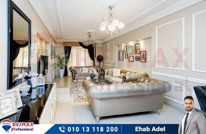 Apartment - 3 Bedrooms - 2 Bathrooms for sale in Al Fath St. - Janaklees - Hay Sharq - Alexandria