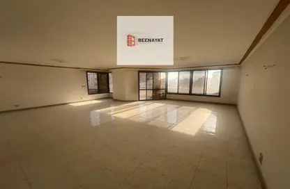 Apartment - 3 Bedrooms - 2 Bathrooms for sale in Mohammed Al Mokaled St. - 8th Zone - Nasr City - Cairo