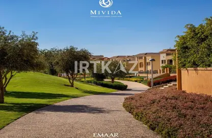 Townhouse - 3 Bedrooms - 4 Bathrooms for sale in Mivida - 5th Settlement Compounds - The 5th Settlement - New Cairo City - Cairo