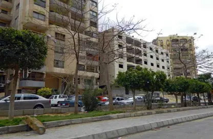 Apartment - 3 Bedrooms - 2 Bathrooms for sale in Zahraa Madinet Nasr School St. - 10th District - Nasr City - Cairo