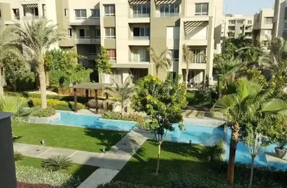 Apartment - 2 Bedrooms - 2 Bathrooms for sale in Swan Lake Residence - 5th Settlement Compounds - The 5th Settlement - New Cairo City - Cairo