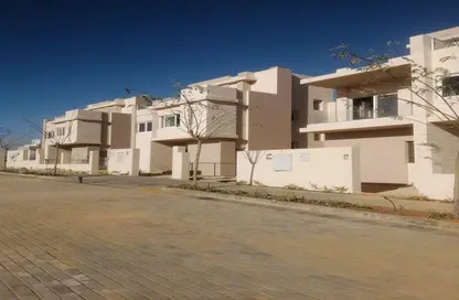 Townhouse - 5 Bedrooms - 3 Bathrooms for sale in Tawny Hyde Park - 6 October Compounds - 6 October City - Giza