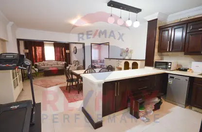 Apartment - 3 Bedrooms - 1 Bathroom for rent in Roshdy St. - Roushdy - Hay Sharq - Alexandria