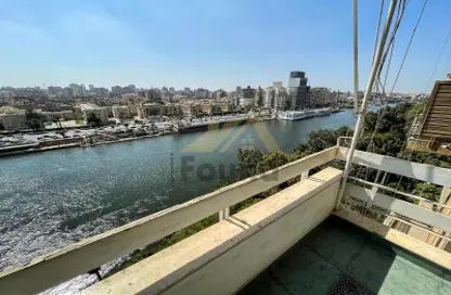 Apartment - 2 Bedrooms - 2 Bathrooms for rent in El Gezirah St. - Zamalek - Cairo