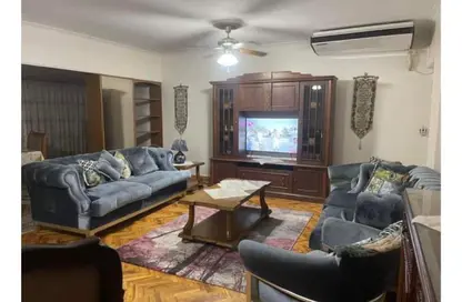 Apartment - 2 Bedrooms - 1 Bathroom for rent in Al Hegaz St. - El Mahkama Square - Heliopolis - Masr El Gedida - Cairo