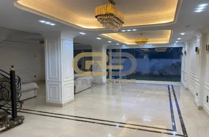 Villa - 5 Bedrooms - 4 Bathrooms for sale in Zizinia Gardens - Ext North Inves Area - New Cairo City - Cairo