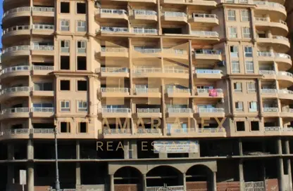 Apartment - 4 Bedrooms - 2 Bathrooms for sale in Camp Chezar - Hay Wasat - Alexandria