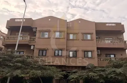 Roof - 3 Bedrooms - 2 Bathrooms for sale in El Banafseg 4 - El Banafseg - New Cairo City - Cairo