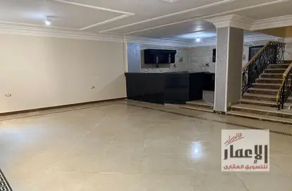 Duplex - 3 Bedrooms - 4 Bathrooms for rent in 7th District - Sheikh Zayed City - Giza