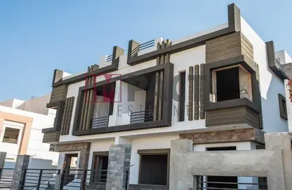 Villa - 4 Bedrooms - 3 Bathrooms for sale in El Patio Vera - Sheikh Zayed Compounds - Sheikh Zayed City - Giza