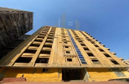 Apartment - 3 Bedrooms - 2 Bathrooms for sale in Cornish El Nile St. - Maadi - Hay El Maadi - Cairo