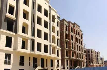 Apartment - 2 Bedrooms - 2 Bathrooms for sale in Alca compound - 5th Settlement Compounds - The 5th Settlement - New Cairo City - Cairo