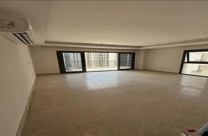 Apartment - 2 Bedrooms - 2 Bathrooms for sale in Park Side Residence - Zed Towers - Sheikh Zayed Compounds - Sheikh Zayed City - Giza